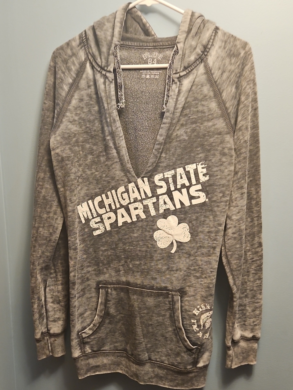 Blue 84 Michigan State Spartans V-Neck Hoodie Sweater in Heather Gray